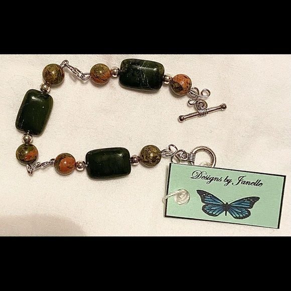 Designs By Janelle-Handmade Silver Wire Jewelry Moss Jade Bracelet with Earrings - Picture 10 of 13